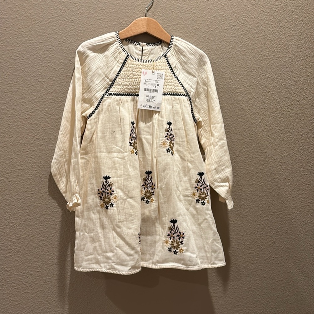 Zara smocked embroidered dress 1381/567 - Picture 2 of 4